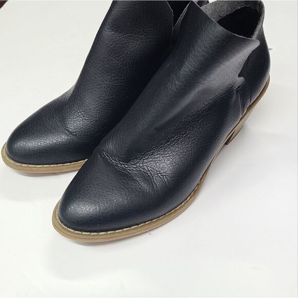 Universal Thread Women's Ankle Booties in Black Size 7 - Picture 7 of 10